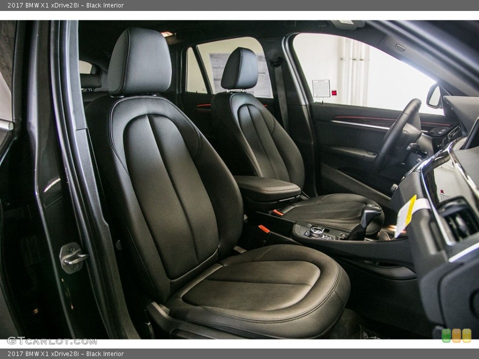 Black Interior Photo for the 2017 BMW X1 xDrive28i #115454258