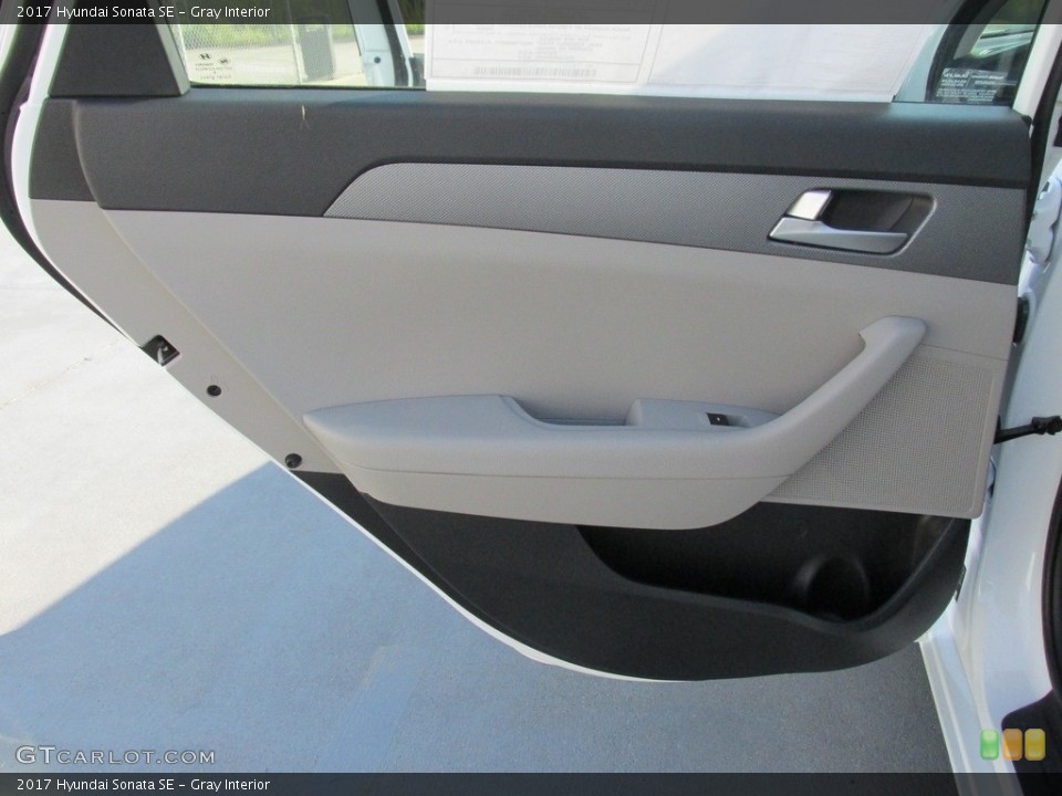 Gray Interior Door Panel for the 2017 Hyundai Sonata SE #115461099