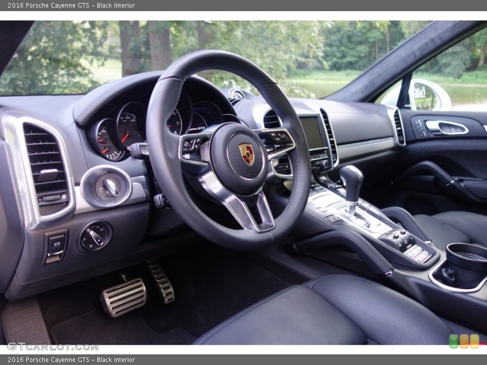 Black 2016 Porsche Cayenne Interiors