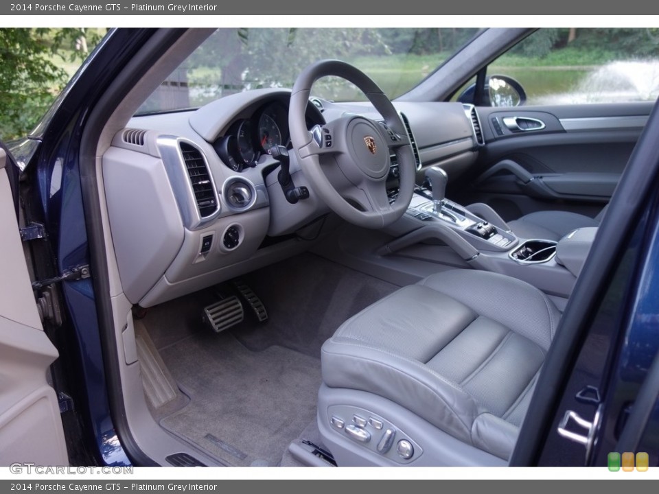 Platinum Grey Interior Photo for the 2014 Porsche Cayenne GTS #115563740