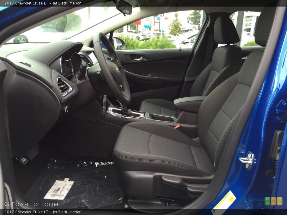 Jet Black Interior Photo for the 2017 Chevrolet Cruze LT #115608604