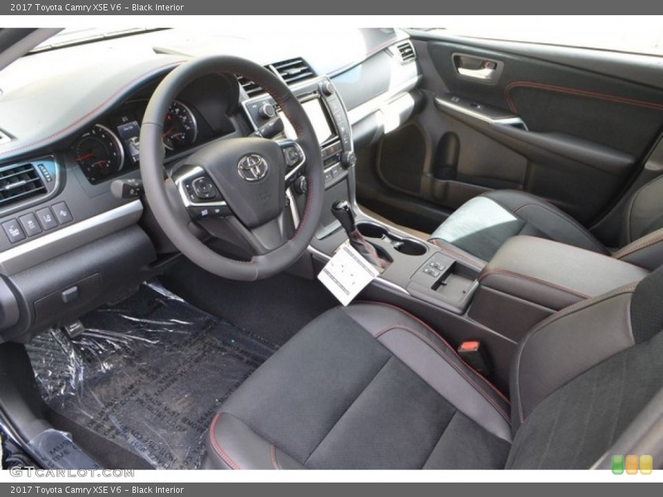 Black Interior Photo for the 2017 Toyota Camry XSE V6 #115613050