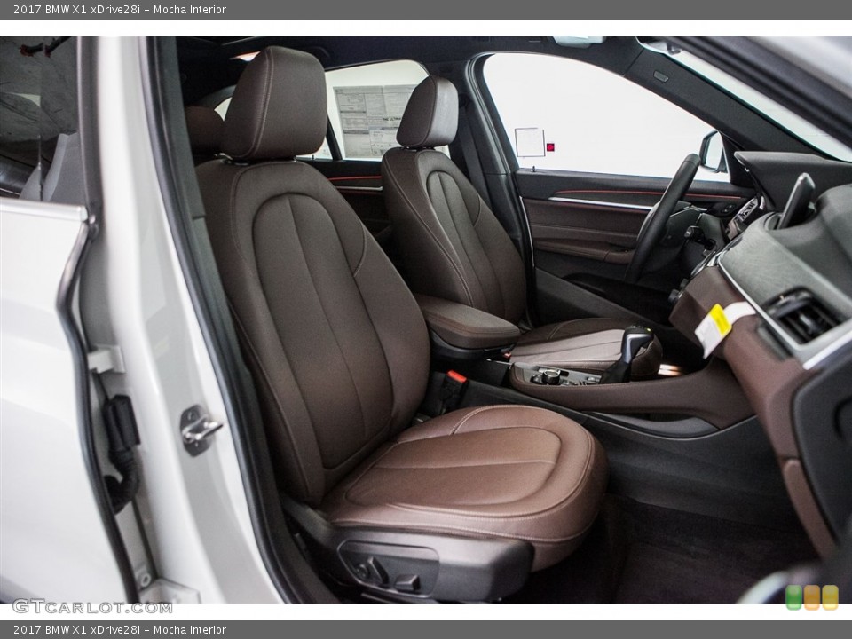 Mocha Interior Photo for the 2017 BMW X1 xDrive28i #115634043