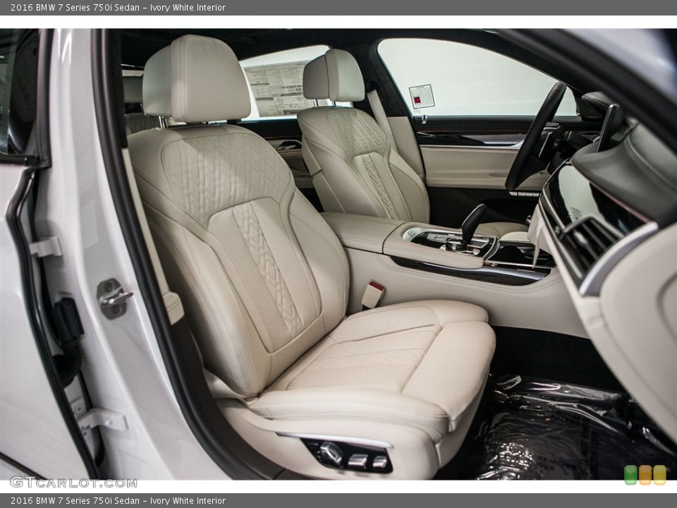 Ivory White Interior Photo for the 2016 BMW 7 Series 750i Sedan #115635090