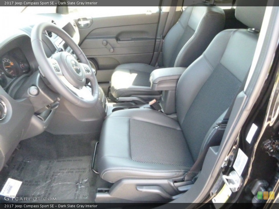 Dark Slate Gray Interior Photo for the 2017 Jeep Compass Sport SE #115643201