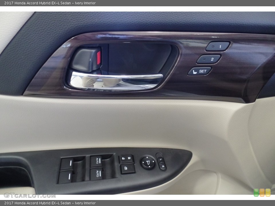 Ivory Interior Gauges for the 2017 Honda Accord Hybrid EX-L Sedan #115669510