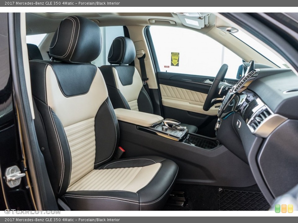 Porcelain/Black Interior Photo for the 2017 Mercedes-Benz GLE 350 4Matic #115681300