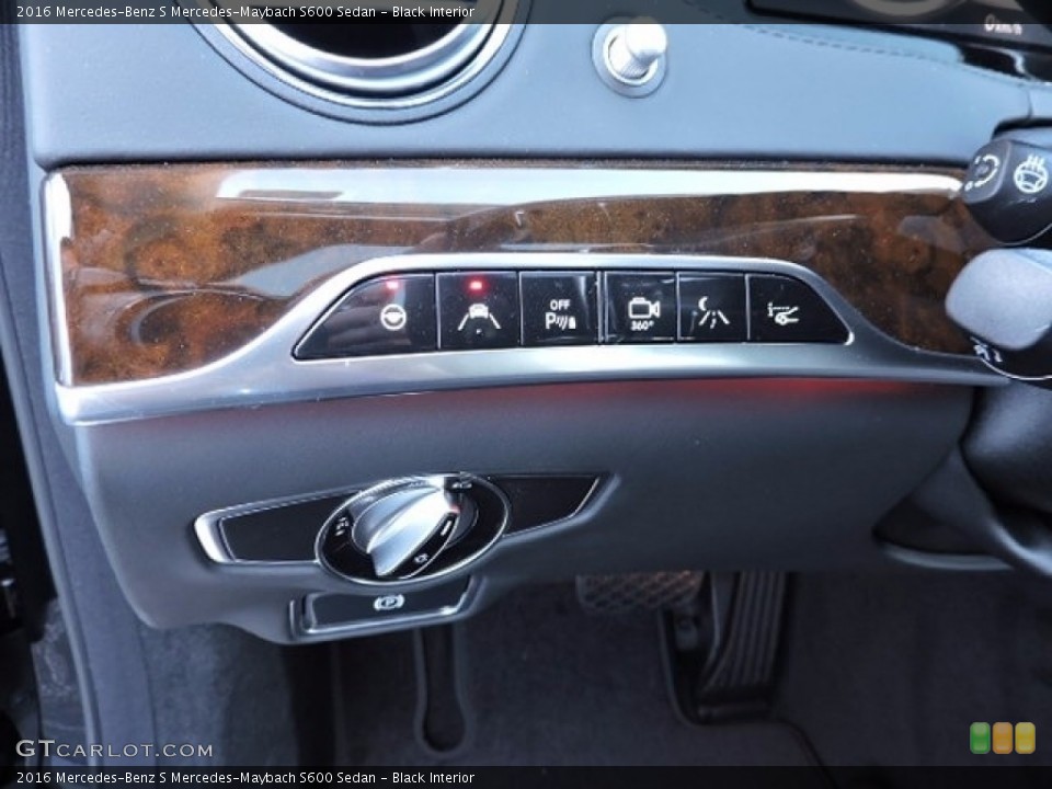 Black Interior Controls for the 2016 Mercedes-Benz S Mercedes-Maybach S600 Sedan #115696543