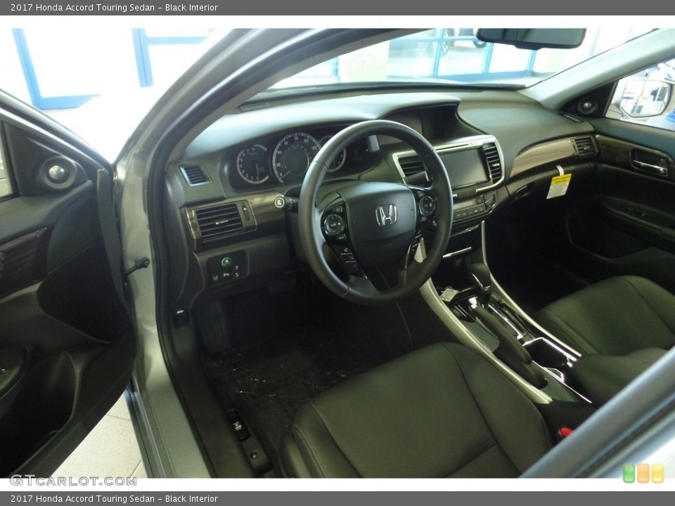 Black Interior Photo for the 2017 Honda Accord Touring Sedan #115709619