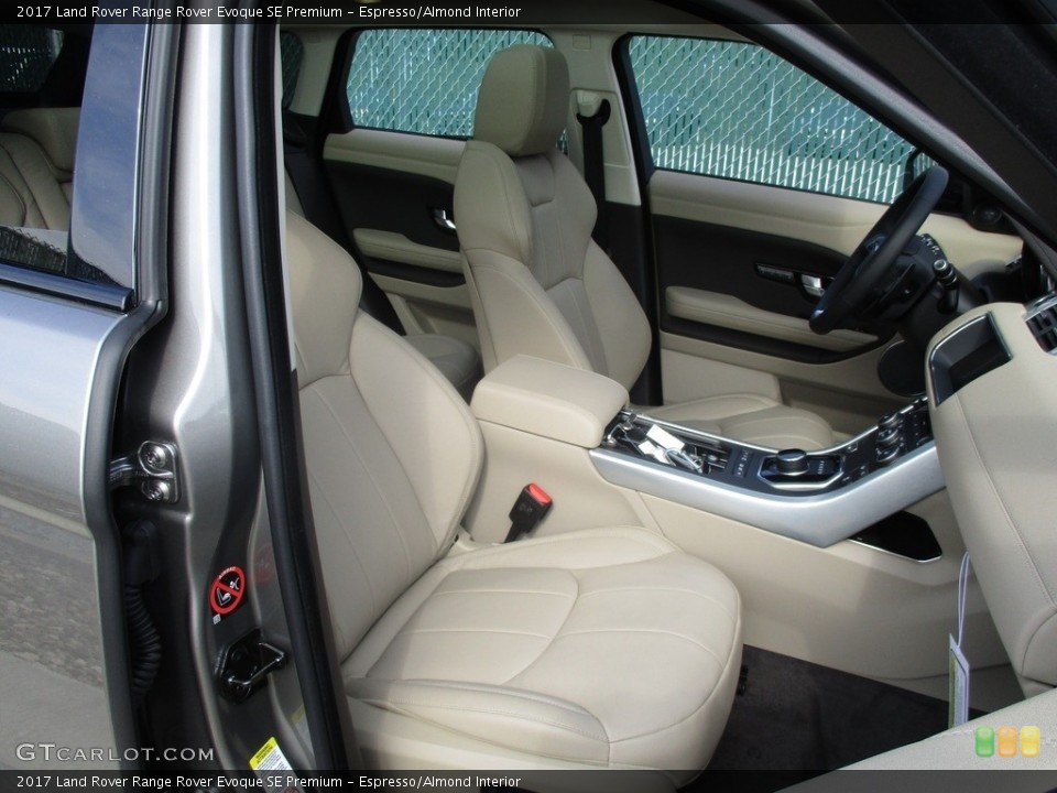 Espresso/Almond Interior Photo for the 2017 Land Rover Range Rover Evoque SE Premium #115763045
