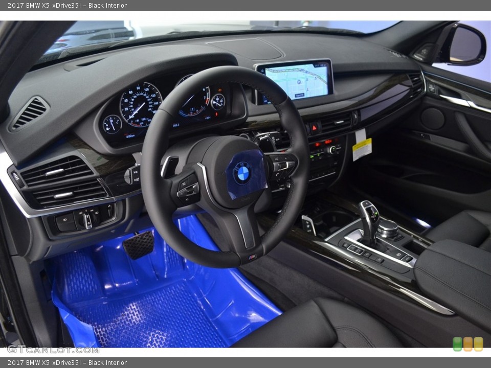 Black Interior Photo for the 2017 BMW X5 xDrive35i #115796478