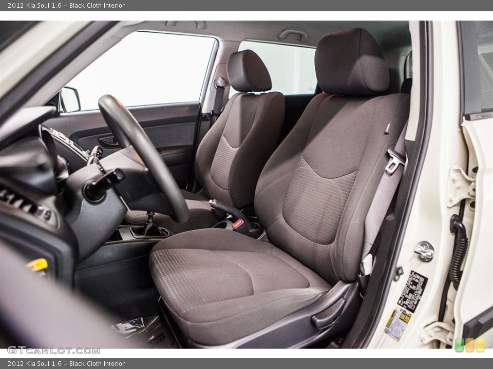 Black Cloth Interior Photo for the 2012 Kia Soul 1.6 #115800024