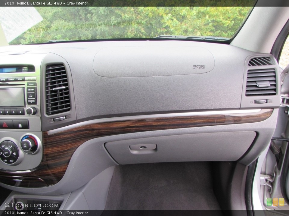 Gray Interior Dashboard for the 2010 Hyundai Santa Fe GLS 4WD #115802268