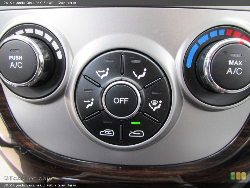 Gray Interior Controls for the 2010 Hyundai Santa Fe GLS 4WD #115802418