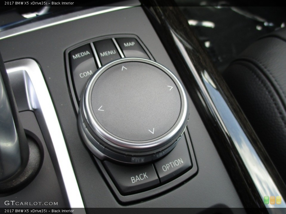 Black Interior Controls for the 2017 BMW X5 xDrive35i #115818585