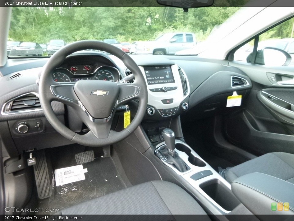 Jet Black Interior Photo for the 2017 Chevrolet Cruze LS #115836432