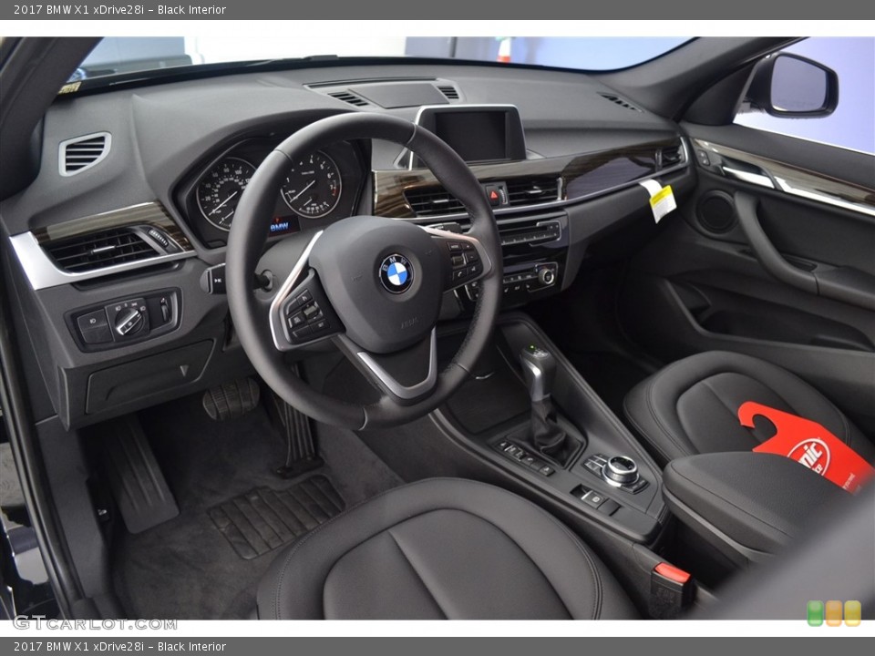 Black Interior Photo for the 2017 BMW X1 xDrive28i #115870731