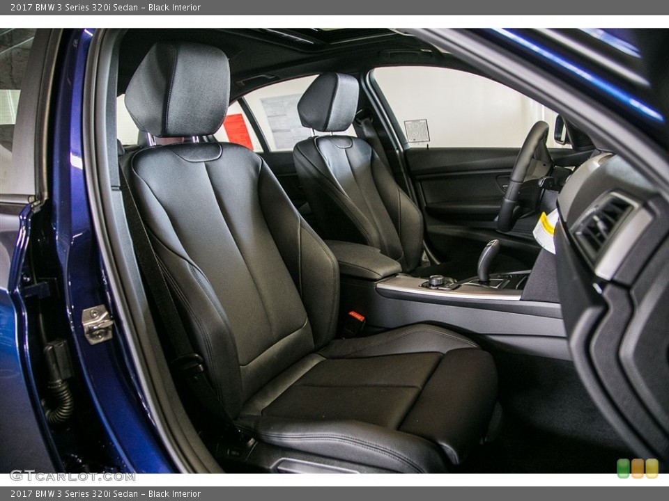 Black Interior Photo for the 2017 BMW 3 Series 320i Sedan #115878318