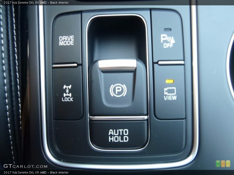 Black Interior Controls for the 2017 Kia Sorento SXL V6 AWD #115886865