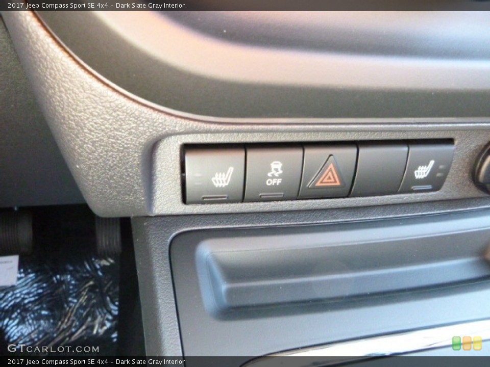 Dark Slate Gray Interior Controls for the 2017 Jeep Compass Sport SE 4x4 #115913918