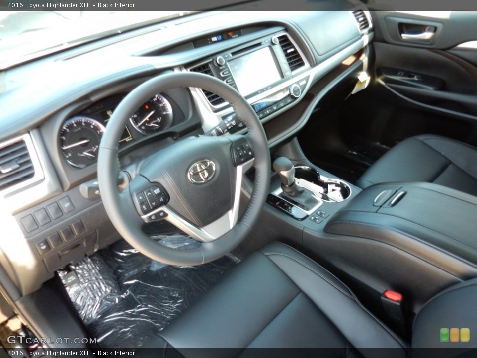 Black Interior Photo for the 2016 Toyota Highlander XLE #115937628