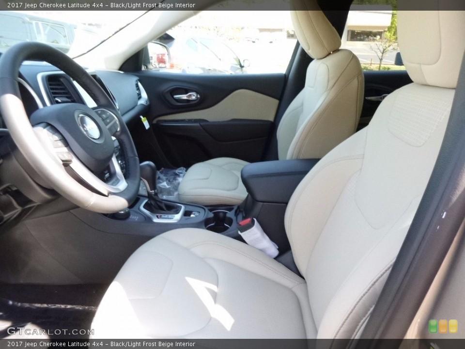 Black/Light Frost Beige Interior Photo for the 2017 Jeep Cherokee Latitude 4x4 #115942224