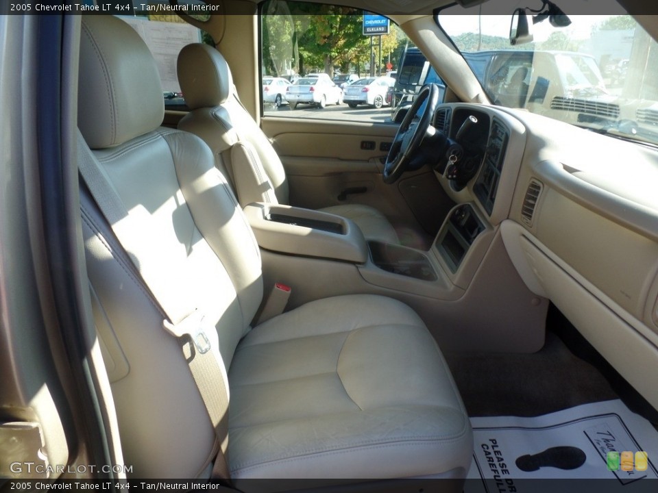 Tan/Neutral Interior Photo for the 2005 Chevrolet Tahoe LT 4x4 #115959471