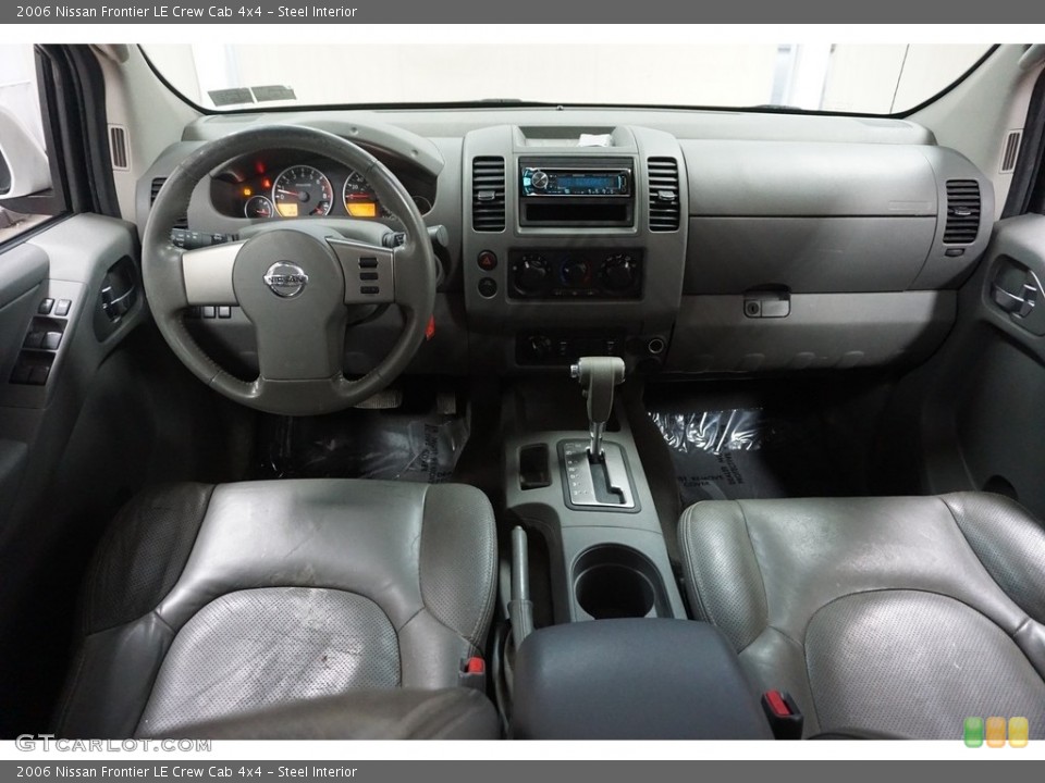Steel Interior Photo for the 2006 Nissan Frontier LE Crew Cab 4x4 #115962071