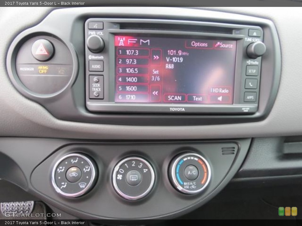 Black Interior Controls for the 2017 Toyota Yaris 5-Door L #115972867