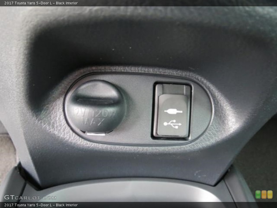 Black Interior Controls for the 2017 Toyota Yaris 5-Door L #115972876