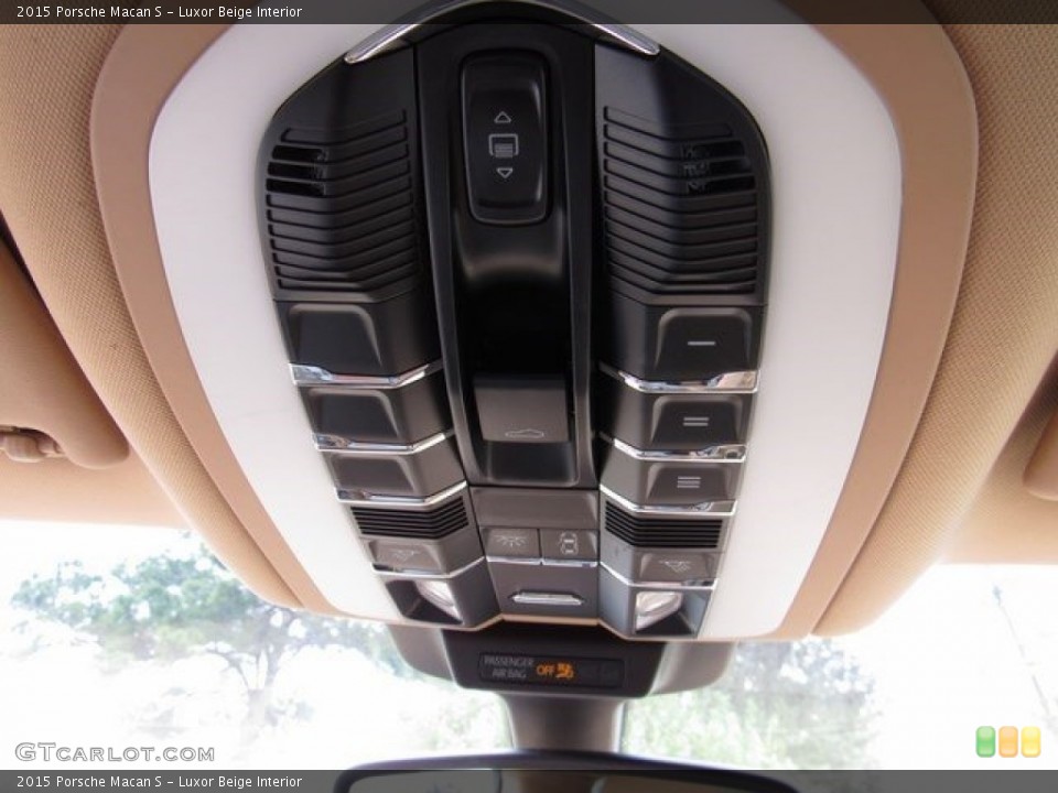 Luxor Beige Interior Controls for the 2015 Porsche Macan S #116002866