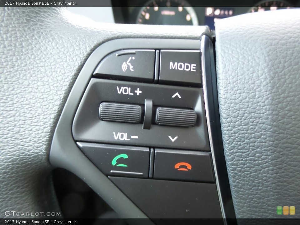 Gray Interior Controls for the 2017 Hyundai Sonata SE #116026413