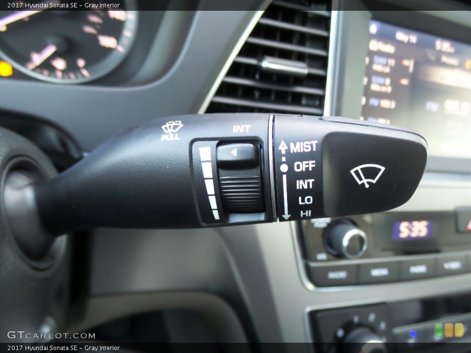 Gray Interior Controls for the 2017 Hyundai Sonata SE #116026503