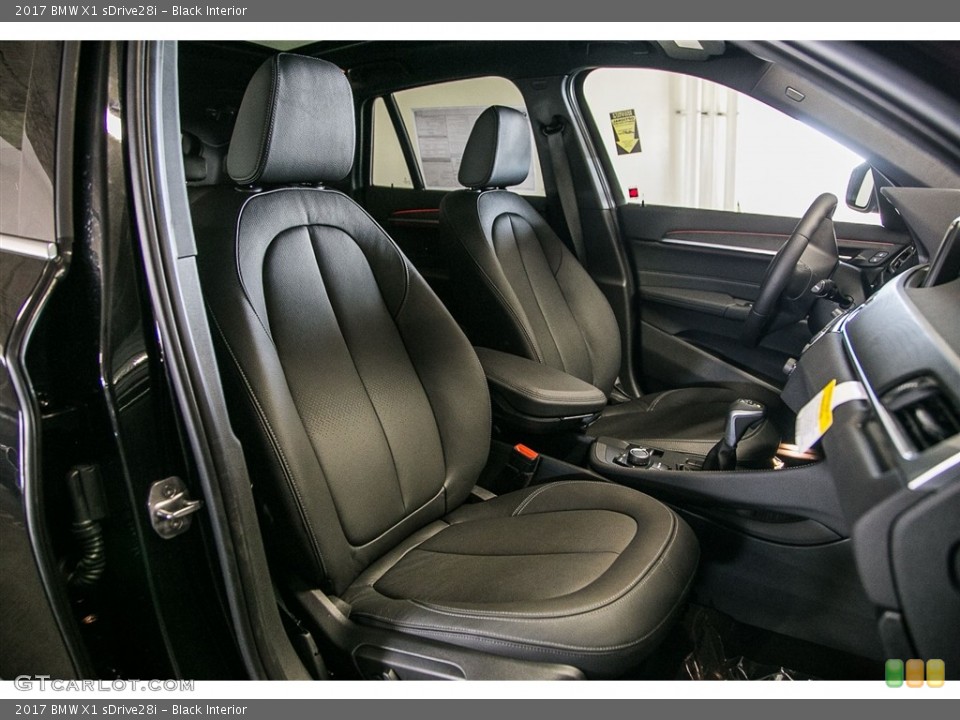 Black Interior Photo for the 2017 BMW X1 sDrive28i #116048346