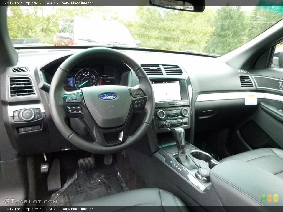 Ebony Black Interior Dashboard for the 2017 Ford Explorer XLT 4WD #116053945