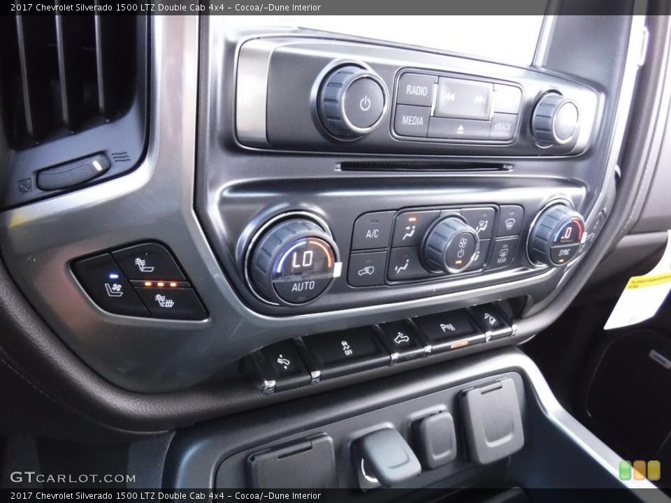 Cocoa/­Dune Interior Controls for the 2017 Chevrolet Silverado 1500 LTZ Double Cab 4x4 #116071531