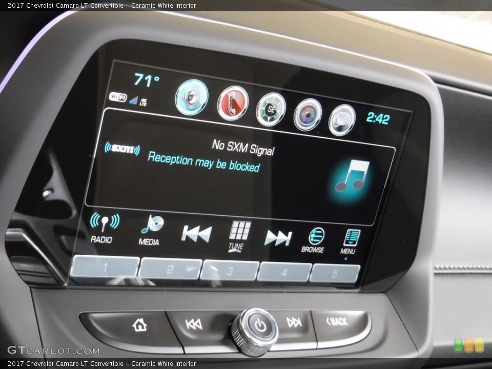 Ceramic White Interior Controls for the 2017 Chevrolet Camaro LT Convertible #116083010