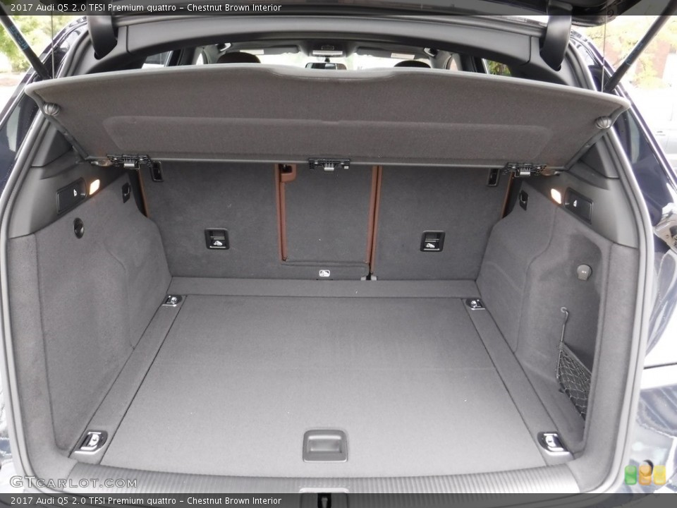 Chestnut Brown Interior Trunk for the 2017 Audi Q5 2.0 TFSI Premium quattro #116102067