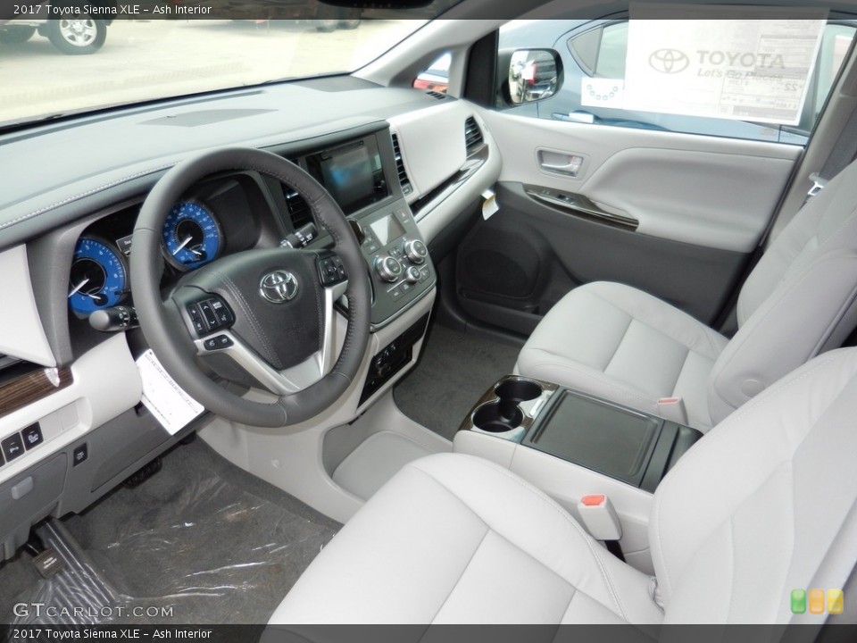Ash Interior Photo for the 2017 Toyota Sienna XLE #116111454
