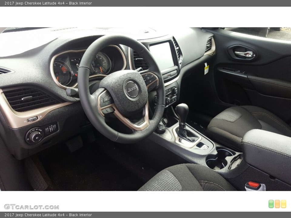 Black Interior Photo for the 2017 Jeep Cherokee Latitude 4x4 #116120242