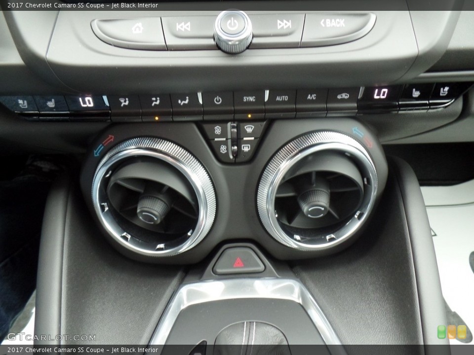 Jet Black Interior Controls for the 2017 Chevrolet Camaro SS Coupe #116132281