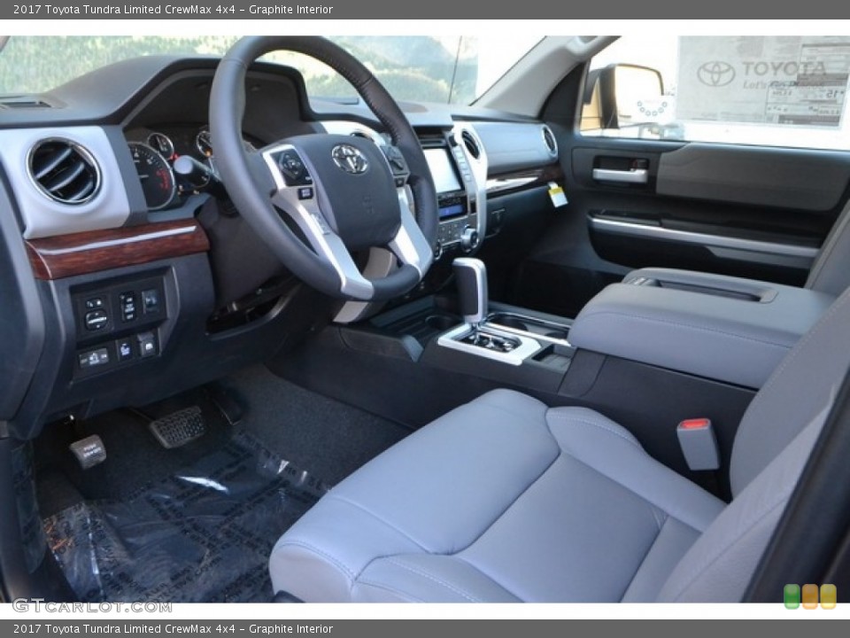 Graphite Interior Photo for the 2017 Toyota Tundra Limited CrewMax 4x4 #116133589