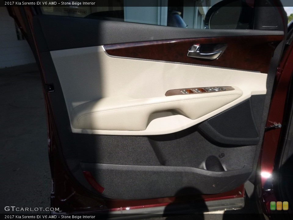 Stone Beige Interior Door Panel for the 2017 Kia Sorento EX V6 AWD #116163296