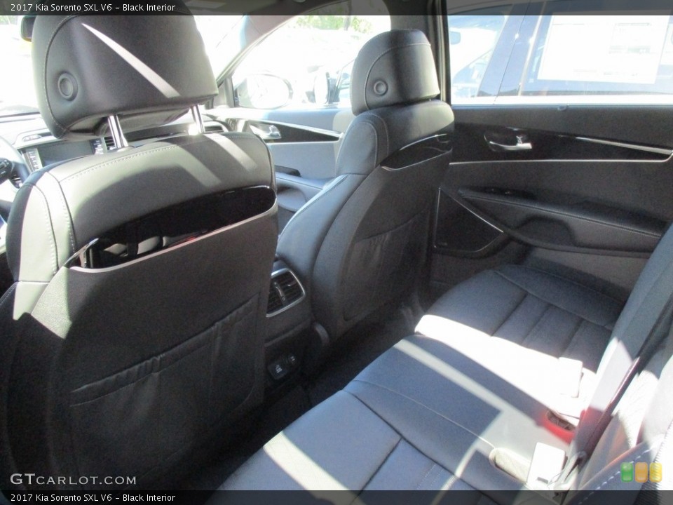 Black Interior Rear Seat for the 2017 Kia Sorento SXL V6 #116168390