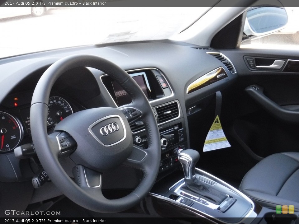Black Interior Dashboard for the 2017 Audi Q5 2.0 TFSI Premium quattro #116168923