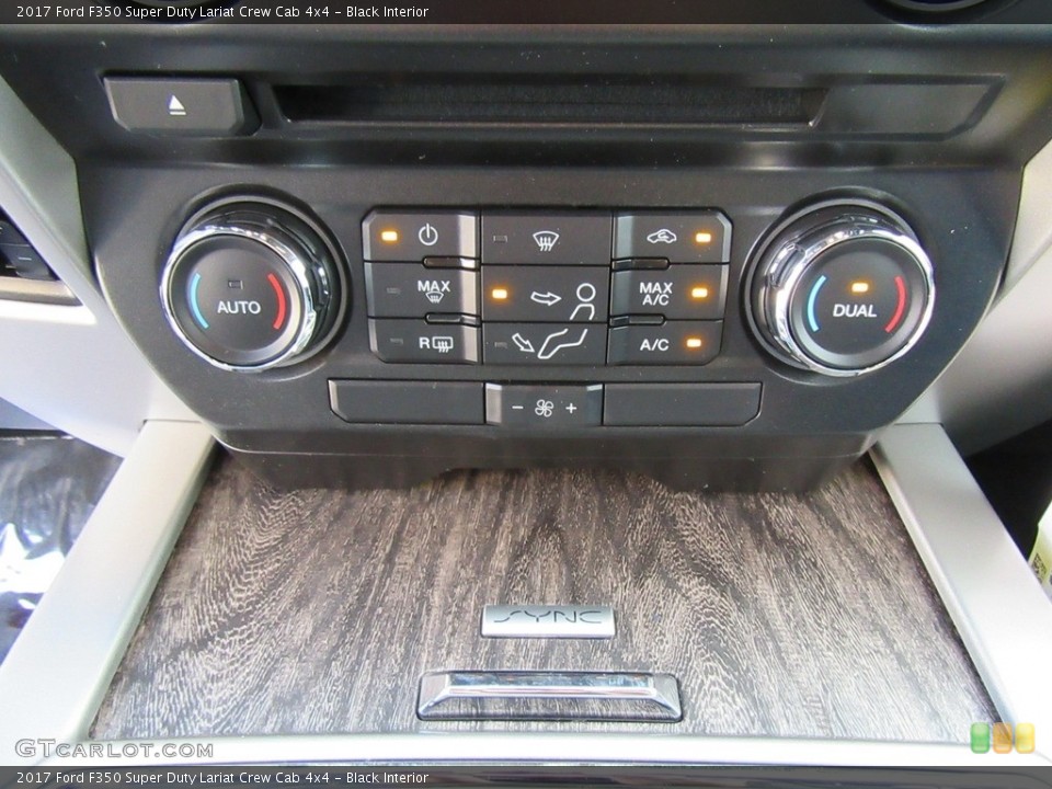 Black Interior Controls for the 2017 Ford F350 Super Duty Lariat Crew Cab 4x4 #116173004
