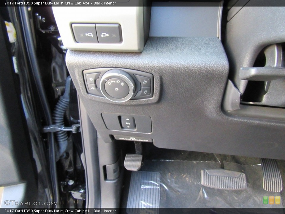 Black Interior Controls for the 2017 Ford F350 Super Duty Lariat Crew Cab 4x4 #116173148