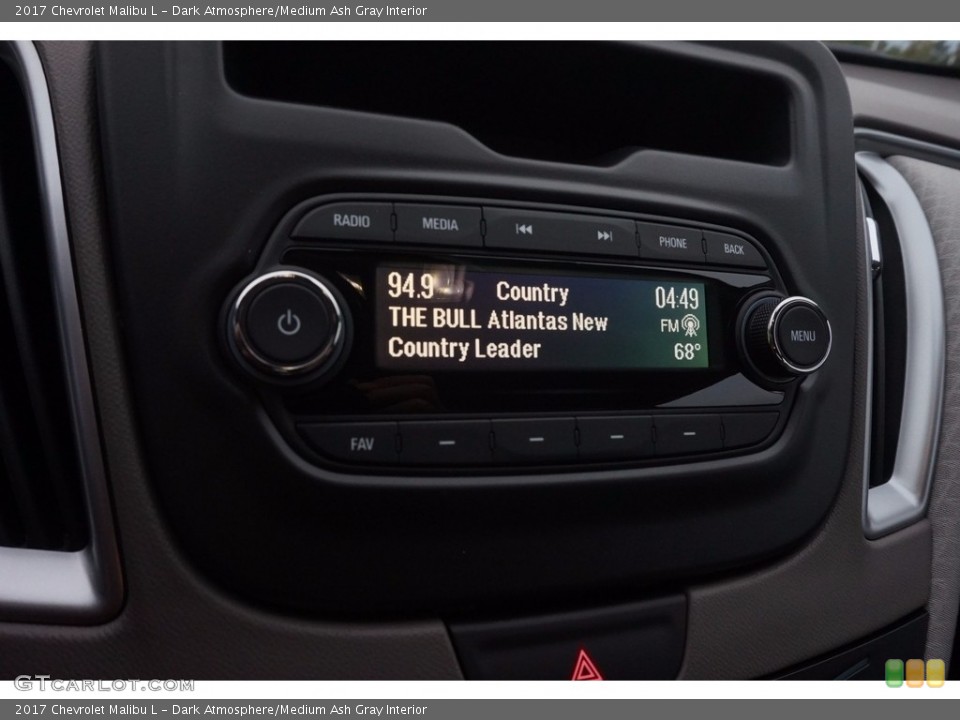 Dark Atmosphere/Medium Ash Gray Interior Controls for the 2017 Chevrolet Malibu L #116227445