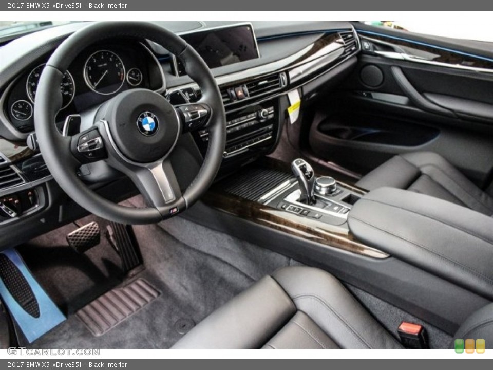 Black Interior Photo for the 2017 BMW X5 xDrive35i #116241371