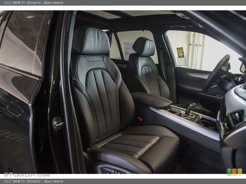 Black Interior Photo for the 2017 BMW X5 xDrive50i #116242205